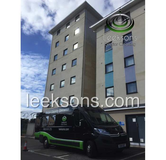 render cleaning company