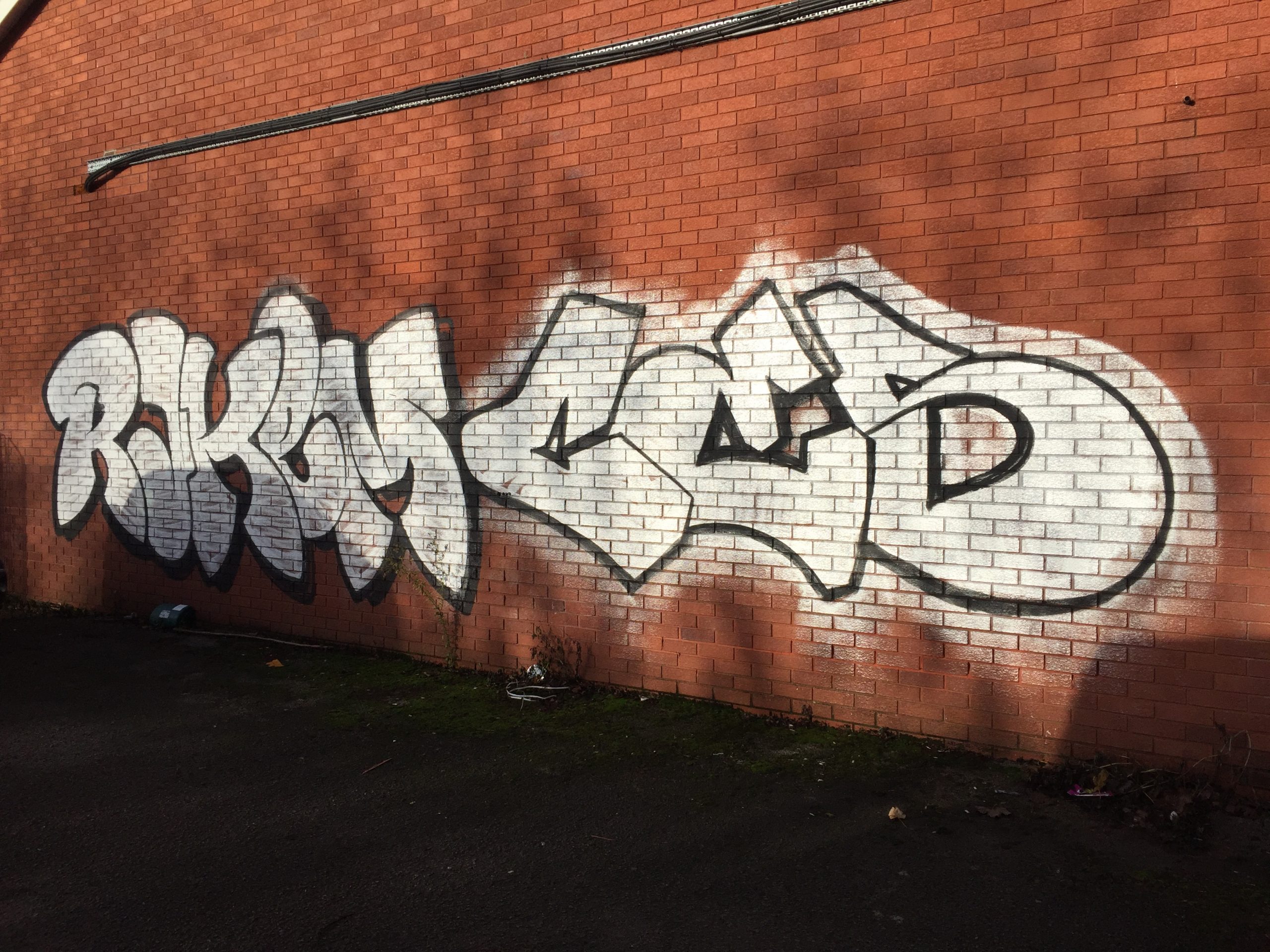 How to clean graffiti from Bricks