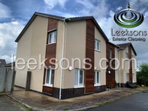 wooden cladding cleaning