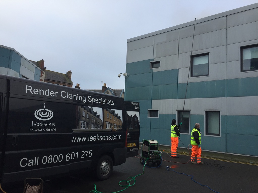 holby city Cladding cleaning